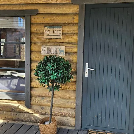 Semesterbostad Nplihouse